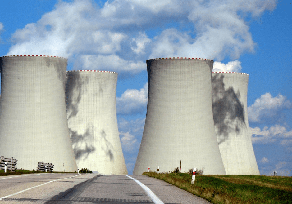 Nuclear-Assisted Hydrogen Production Uses nuclear energy to power hydrogen production methods Potential for large scale, low carbon hydrogen Safety, economic and public acceptance challenges